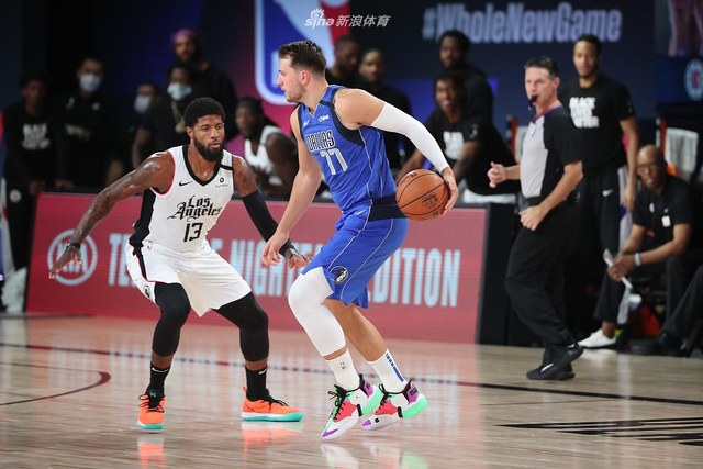 阵容和磨合 阵容和磨合