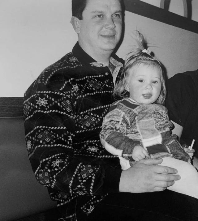 且三人都在 且三人都在