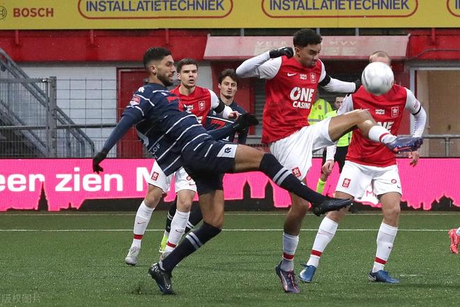 脱颖而出 脱颖而出