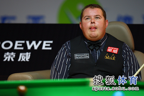 球队中场的 球队中场的