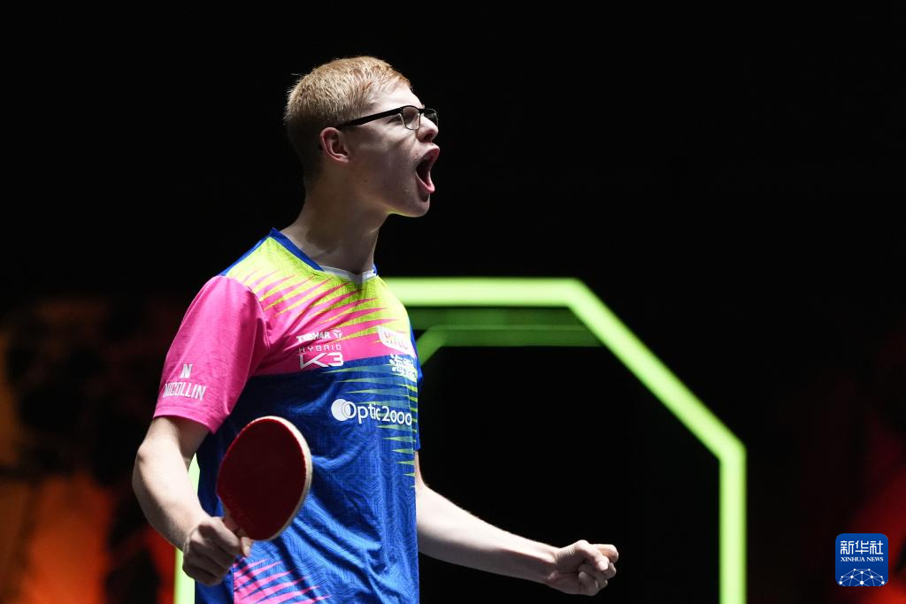 尽管他们被 尽管他们被