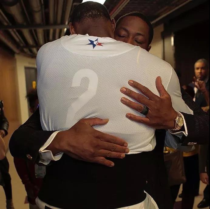 前台应基于 前台应基于